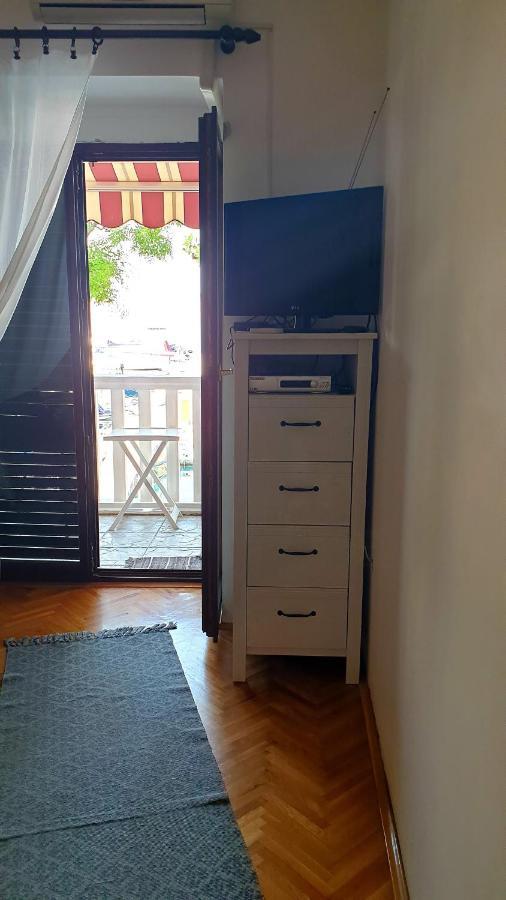 Apartmani Dea Jadranovo Eksteriør billede