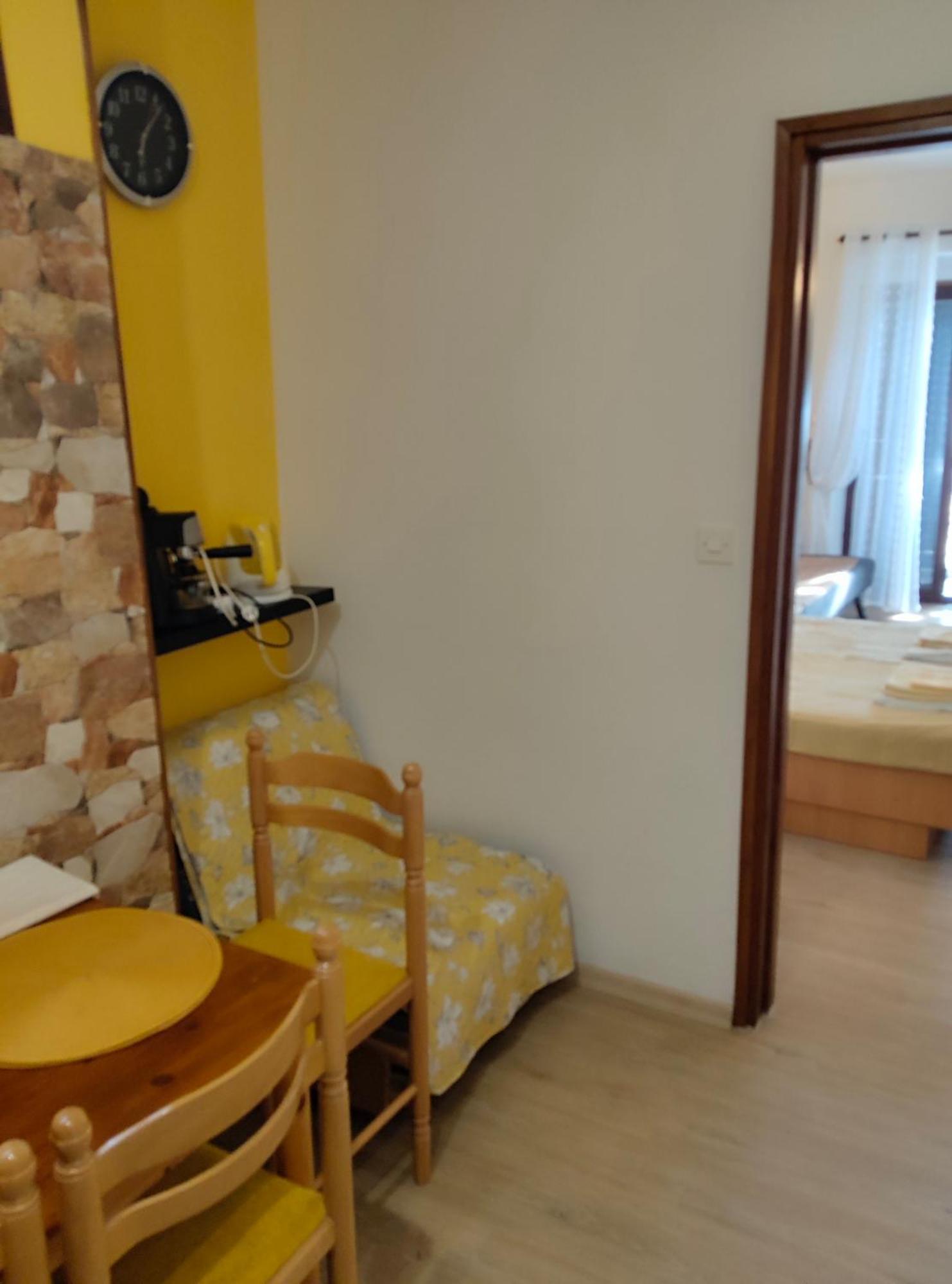 Apartmani Dea Jadranovo Eksteriør billede